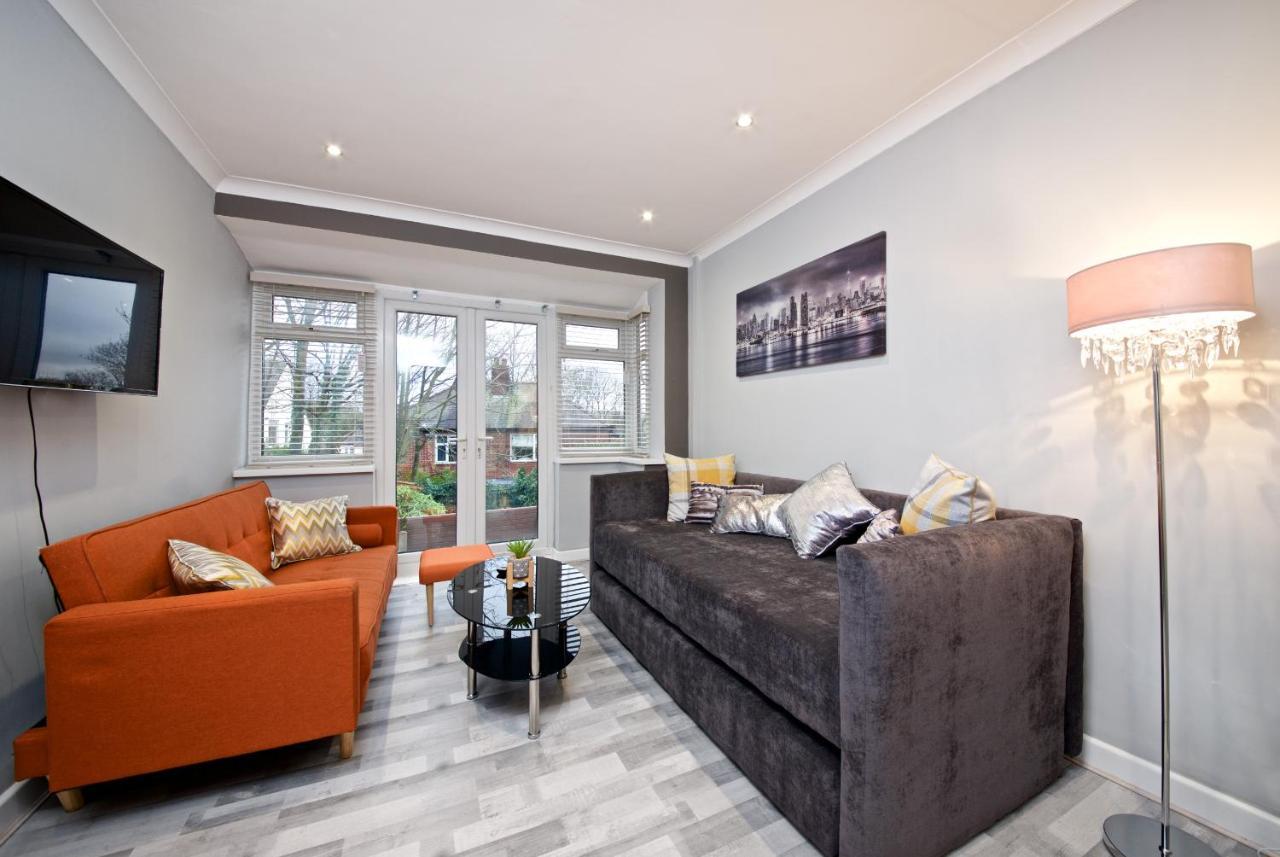 Beautiful Cozy Home With Free Parking Manchester Exterior foto
