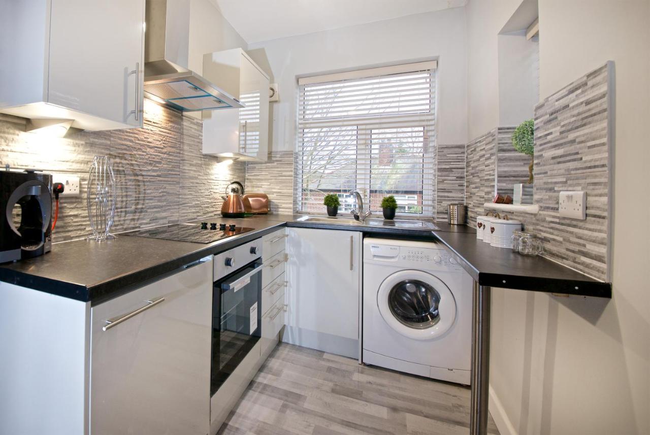 Beautiful Cozy Home With Free Parking Manchester Exterior foto