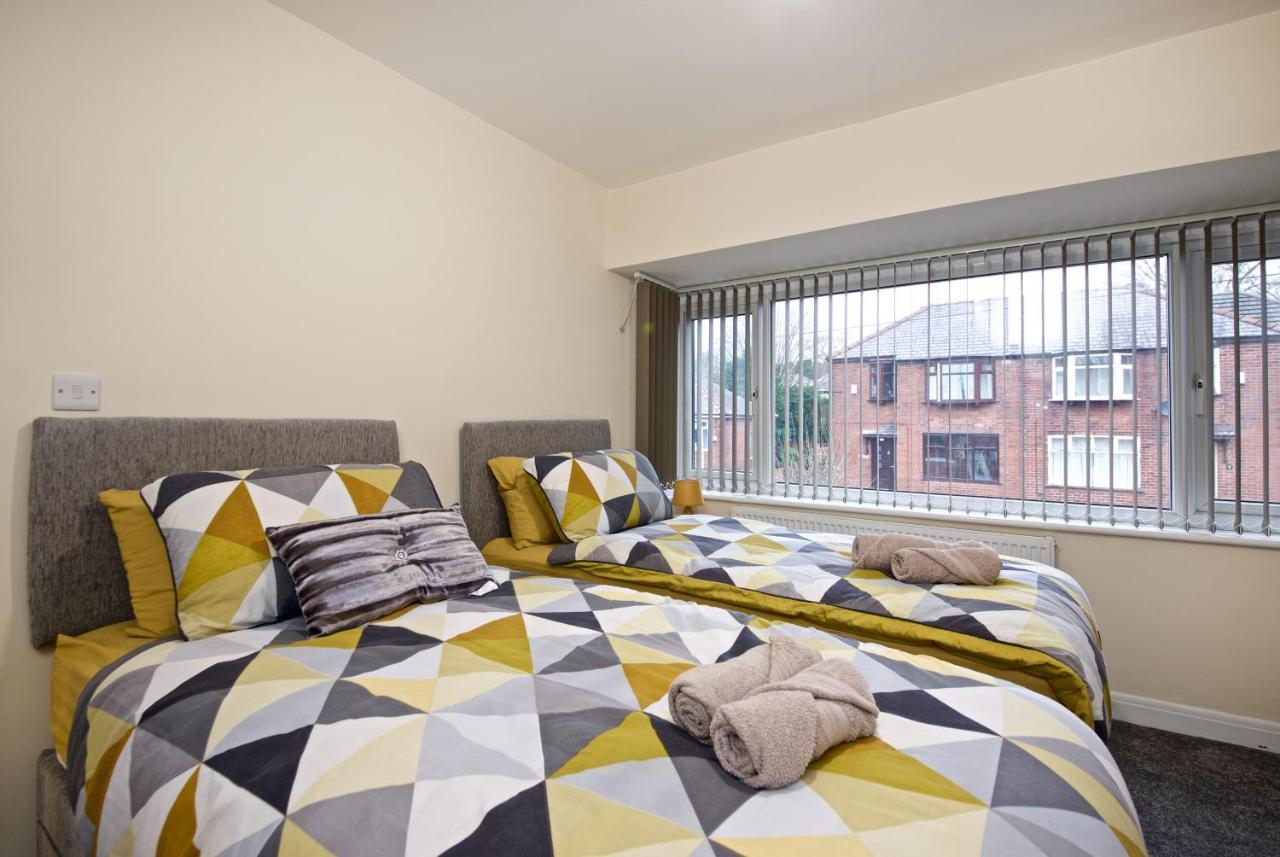 Beautiful Cozy Home With Free Parking Manchester Exterior foto